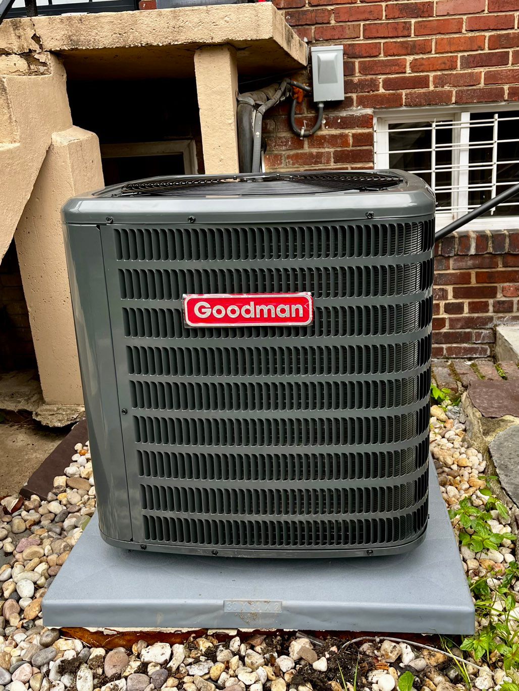 HVAC service by Efrain Sarceno in Rockville MD