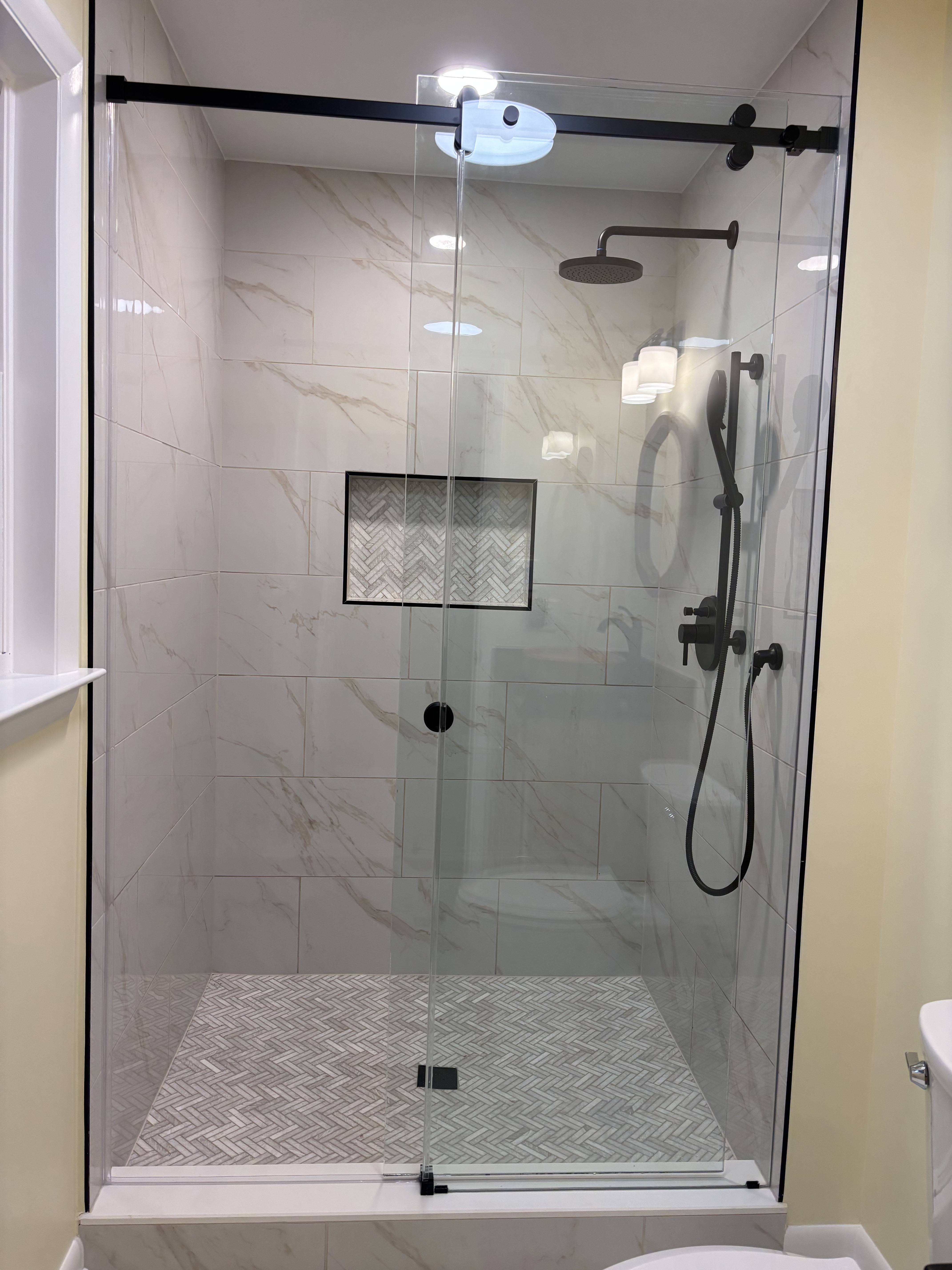 Bathroom — Beige & Black