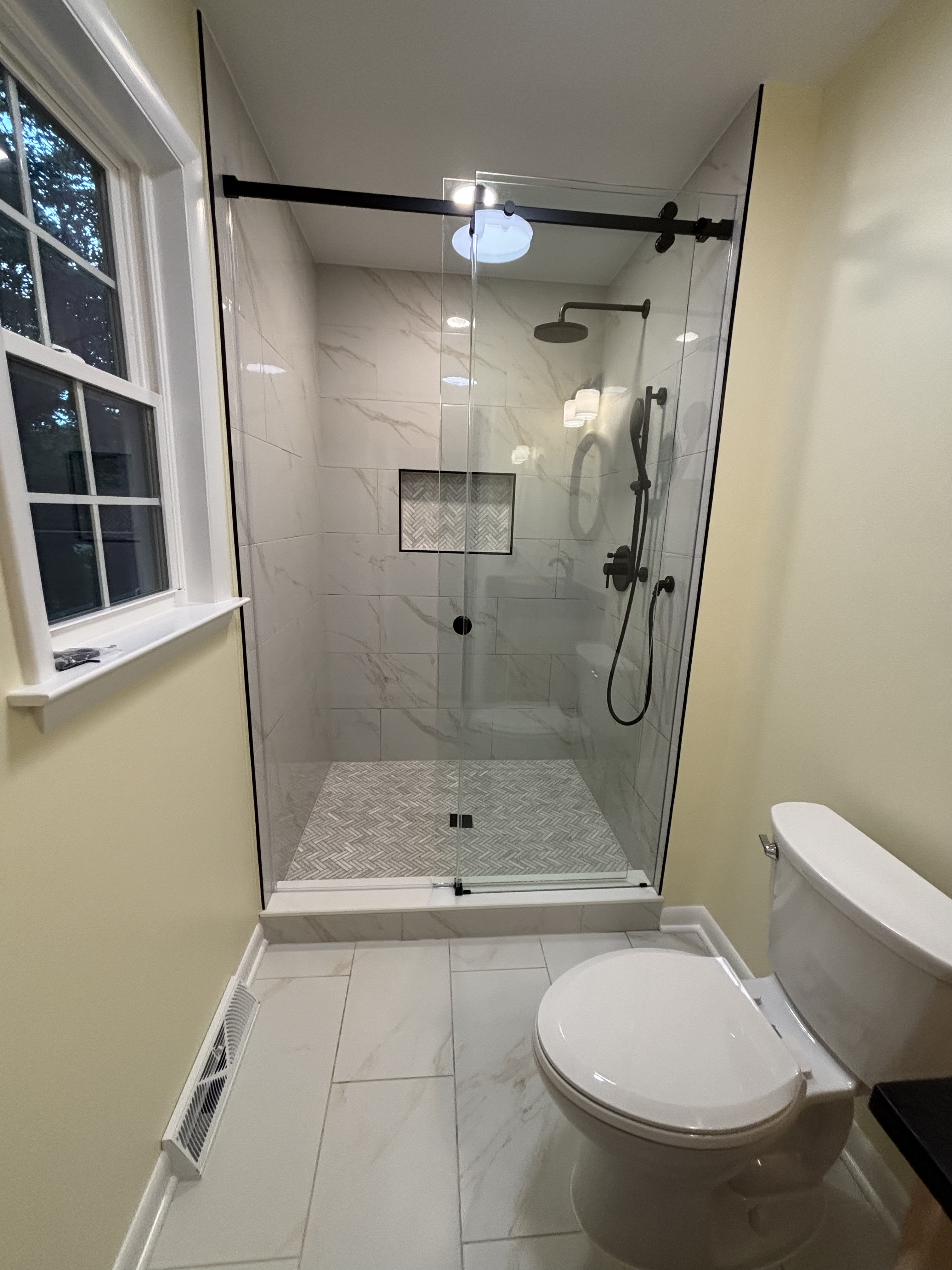 Bathroom — photo 8