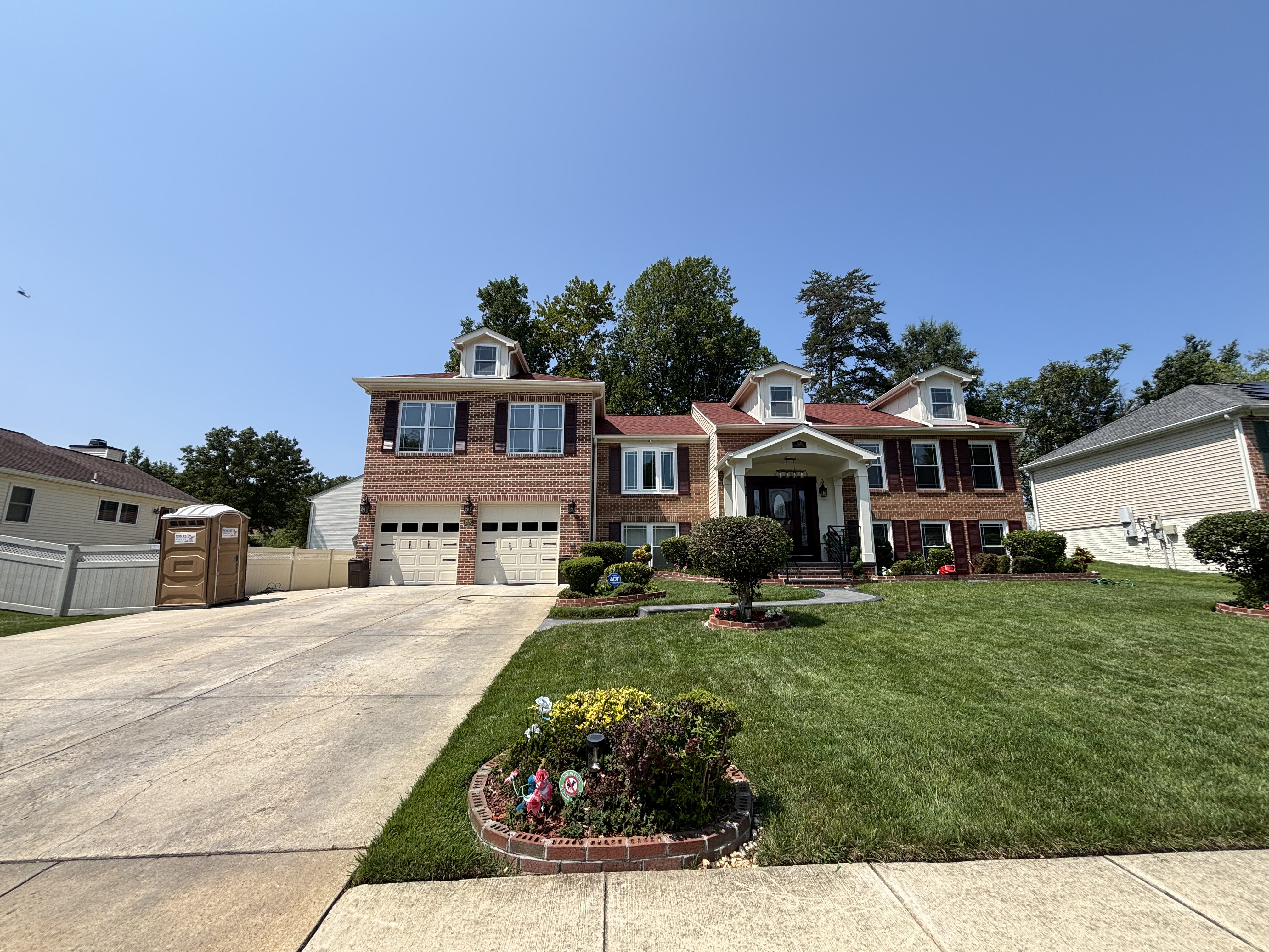 Exterior Brick — photo 2